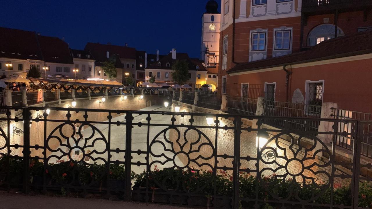 Apartament Lies By The Bridge - La Podul Minciunilor Sibiu Ngoại thất bức ảnh